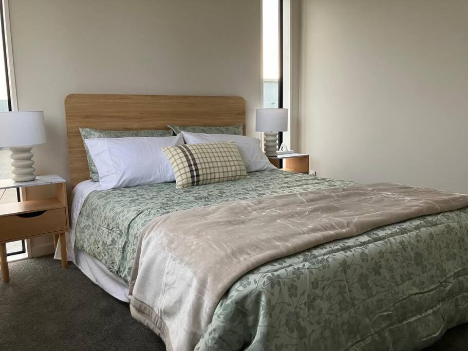 2-Bedroom Ensuite, Close To City, Comfortable, Accessible With Own Parking Christchurch Buitenkant foto