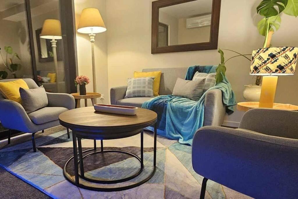 2-Bedroom Ensuite, Close To City, Comfortable, Accessible With Own Parking Christchurch Buitenkant foto